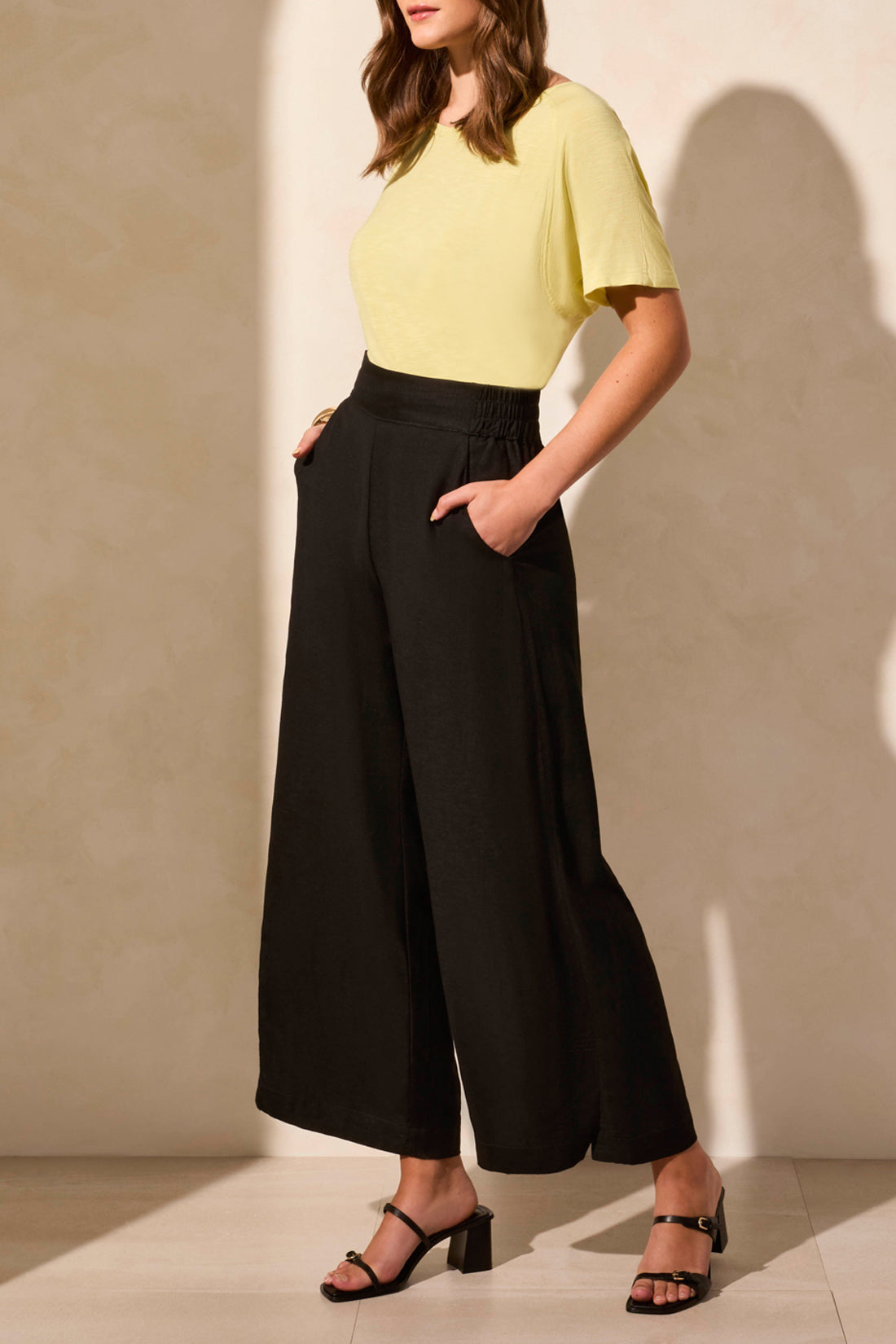 Sophia Pull-on Ankle Pant